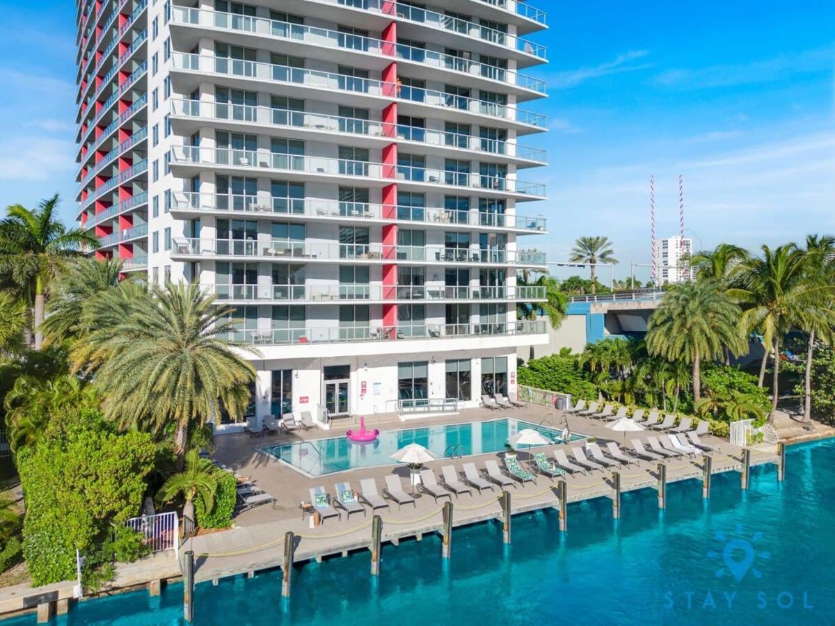 Infinite View With Balcony,Pool Plus Near Beach ฮาลลันเดลบีช ภายนอก รูปภาพ