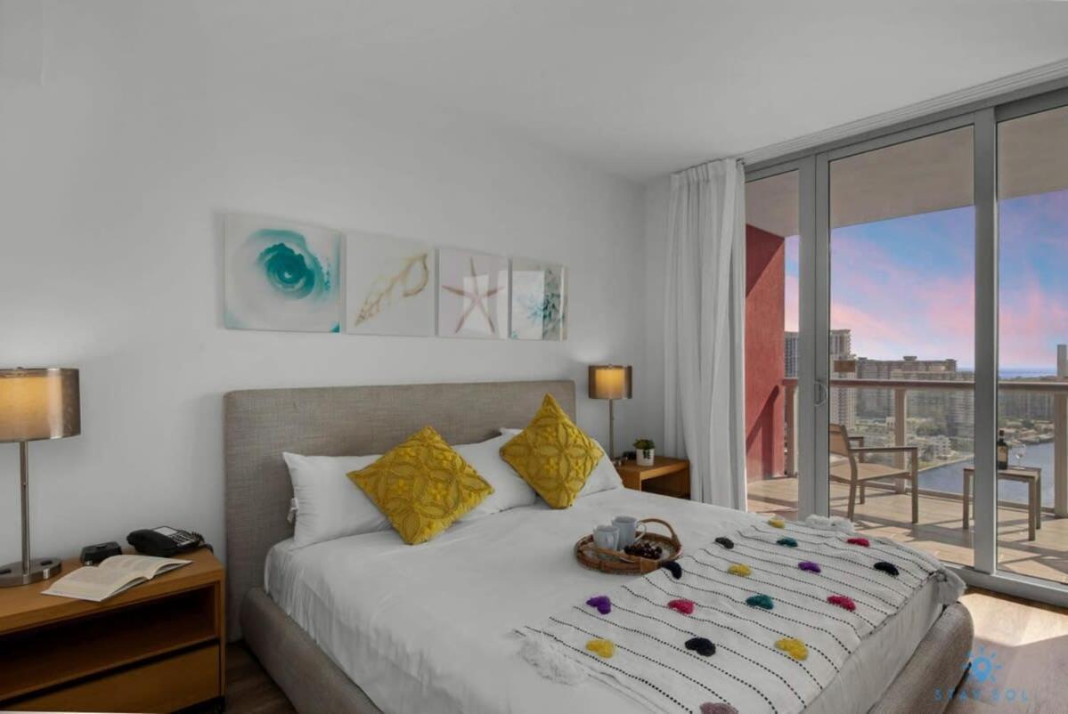 Infinite View With Balcony,Pool Plus Near Beach ฮาลลันเดลบีช ภายนอก รูปภาพ
